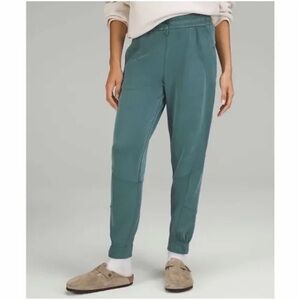 Lululemon Brushed Softstreme Ribbed High-Rise Jogger - 8 - Green Jasper